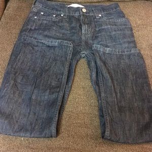 Levi’s 514 straight leg jeans